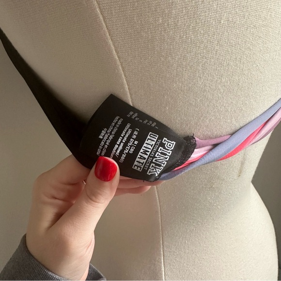 Victoria’s Secret PINK Ultimate Unlined Halter Sports Bra Size Medium - Picture 6 of 6